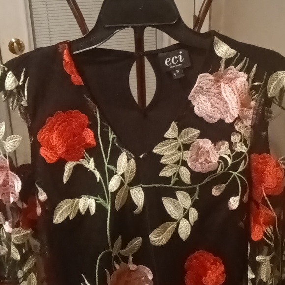 NWOT eci black multi-colored floral laced blouse w sheer bell sleeves Size Small - Picture 2 of 8